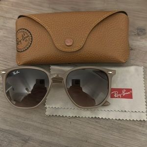 Ray ban